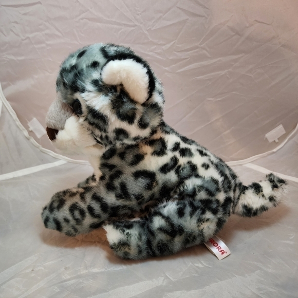 Aurora Baby Grey Spotted Snow Leopard Soft Blue Eyes 2017 Plush Stuffed Animal - Picture 7 of 12
